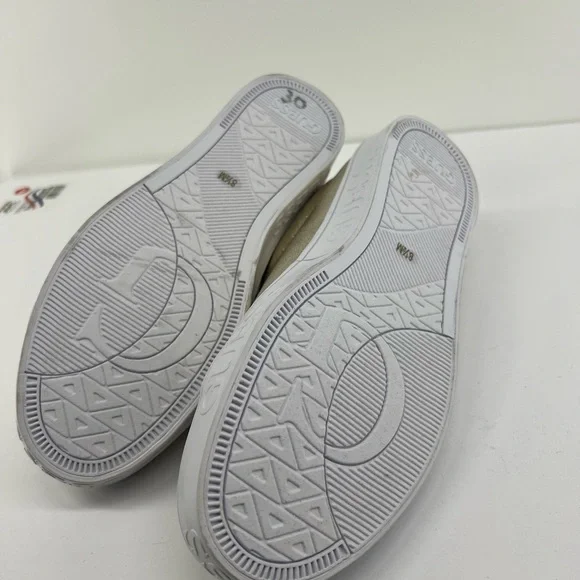 Guess shoes gold 81/2 - Picture 7 of 8